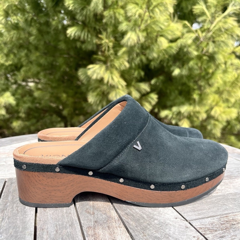 Vionic Kacie Clog Womens‎ Size 8 Orthotic Support Black  Suede Studded Shoe
